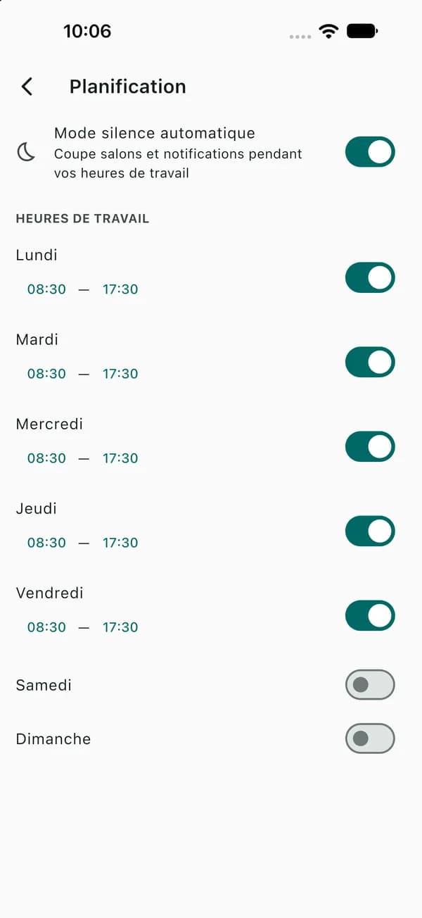 Planification des heures de travail d'un coach, avec le mode silence automatique activé.